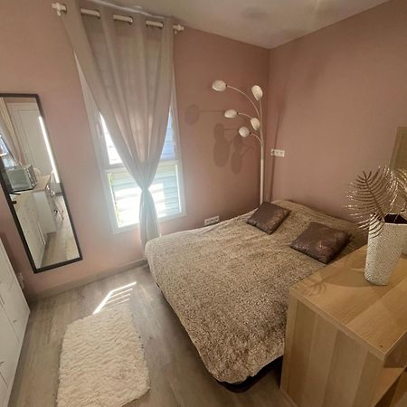 Apartmán Dependance Prive Saint-Thibault-des-Vignes Exteriér fotografie